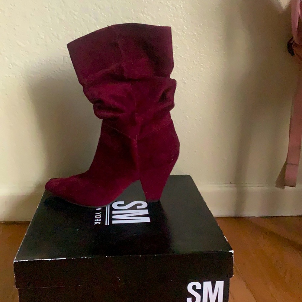 SM New York Burgundy velvet boots